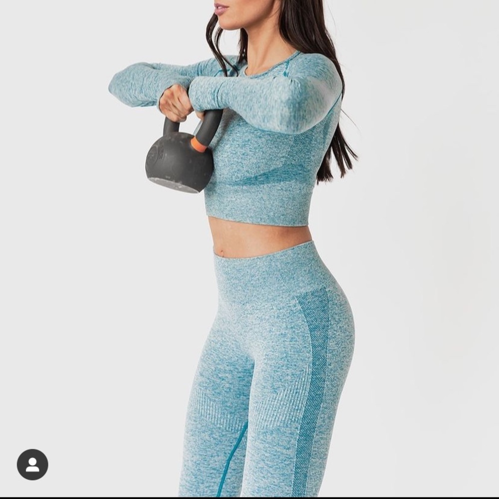 Kora (now acta wear) ocean blue set 😍